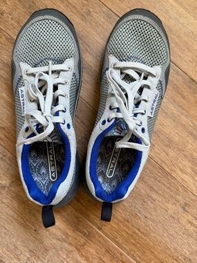 Astral Women's Shoes- Size 7, great condition